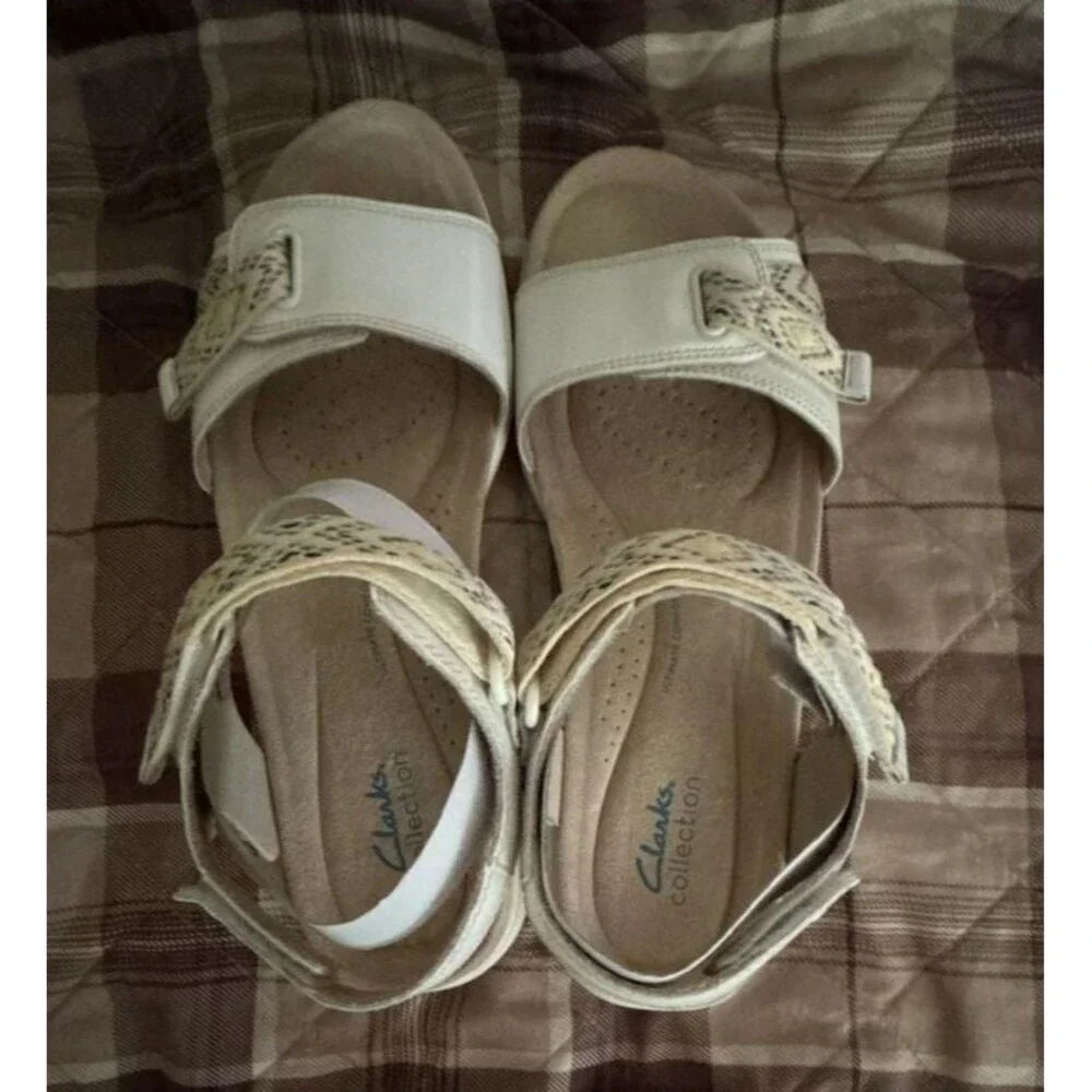 Clarks - Picture 4 of 9